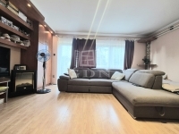 Eladó családi ház Budapest XVI. kerület, 240m2