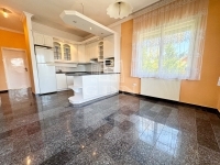 Budapest XVI. kerület Ikerház 1