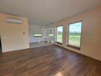 Gencsapáti Családi ház 16