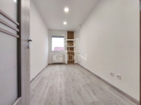 Zalaegerszeg Lakás (csúsztatott zsalu) 38