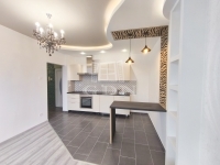 Zalaegerszeg Lakás (csúsztatott zsalu) 13