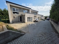 Budapest, III. kerület Doppelhaus - 650.000 HUF