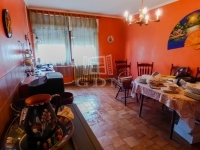 Budapest XVI. kerület Ikerház 8