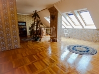 Eladó ikerház Budapest XVI. kerület, 220m2