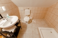 Budapest XVI. kerület Ikerház 24