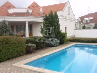 Kecskemét Einfamilienhaus - 238.000.000 HUF