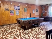 Eladó üzlethelyiség Szigetszentmiklós, 218m2