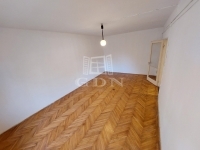 出卖 公寓房（非砖头） Tököl, 43m2