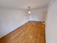 Eladó lakás (panel) Tököl, 43m2