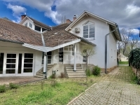 Eladó családi ház Budapest III. kerület, 420m2