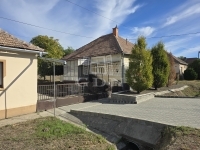 Nagybaracska Family House 12