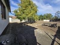 Nagybaracska Family House 23