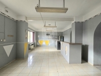 Madaras 商业用 - 店铺 11