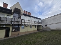 Bácsalmás 公寓房（砖头） 2