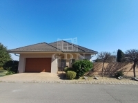 Szekszárd 家庭别墅 0