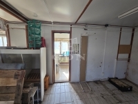 Kunbaja Üzlethelyiség 12