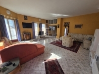 Madaras 家庭别墅 12