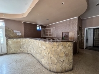 Nagybaracska Üzlethelyiség 5