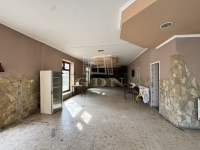 Nagybaracska Üzlethelyiség 4