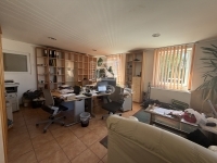 Gödöllő Büro 6