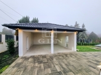 Mogyoród Family House 16