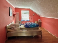 Szentlőrinckáta Family House 9