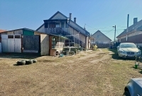 Szentlőrinckáta Family House 6