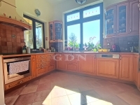 Gödöllő Family House 13