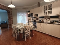 Gödöllő Casa Familiala 9