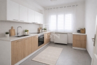 Kistarcsa Family House 8