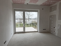 Kiskunlacháza Flat (brick) 3