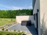 Törökbálint Совмещенный дом 12