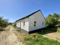 Balatonszemes 家庭别墅 7