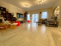 Érd 双面别墅 12