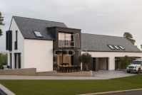 Törökbálint Совмещенный дом 1