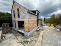 Törökbálint Совмещенный дом 2