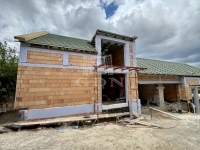 Törökbálint Совмещенный дом 0