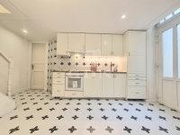 Eladó lakás (téglaépítésű) Budapest V. kerület, 90m2