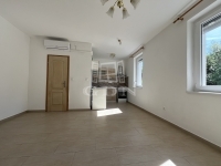 Fót Casa Familiala 11