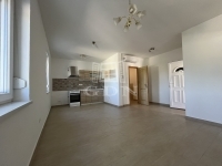 Fót Casa Familiala 4