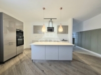 Pécel 双面别墅 - 139.000.000 HUF