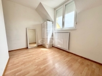 Szentendre Lakás (csúsztatott zsalu) 8