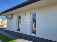 Szombathely 家庭别墅 0