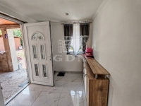 Pécel 家庭别墅 18