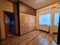 Pécel 家庭别墅 8