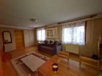 Pécel 家庭别墅 17