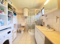 Isaszeg Family House 9