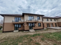 Pécel 双面别墅 2