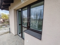 Pécel 双面别墅 5