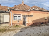 Kisbucsa Family House 1